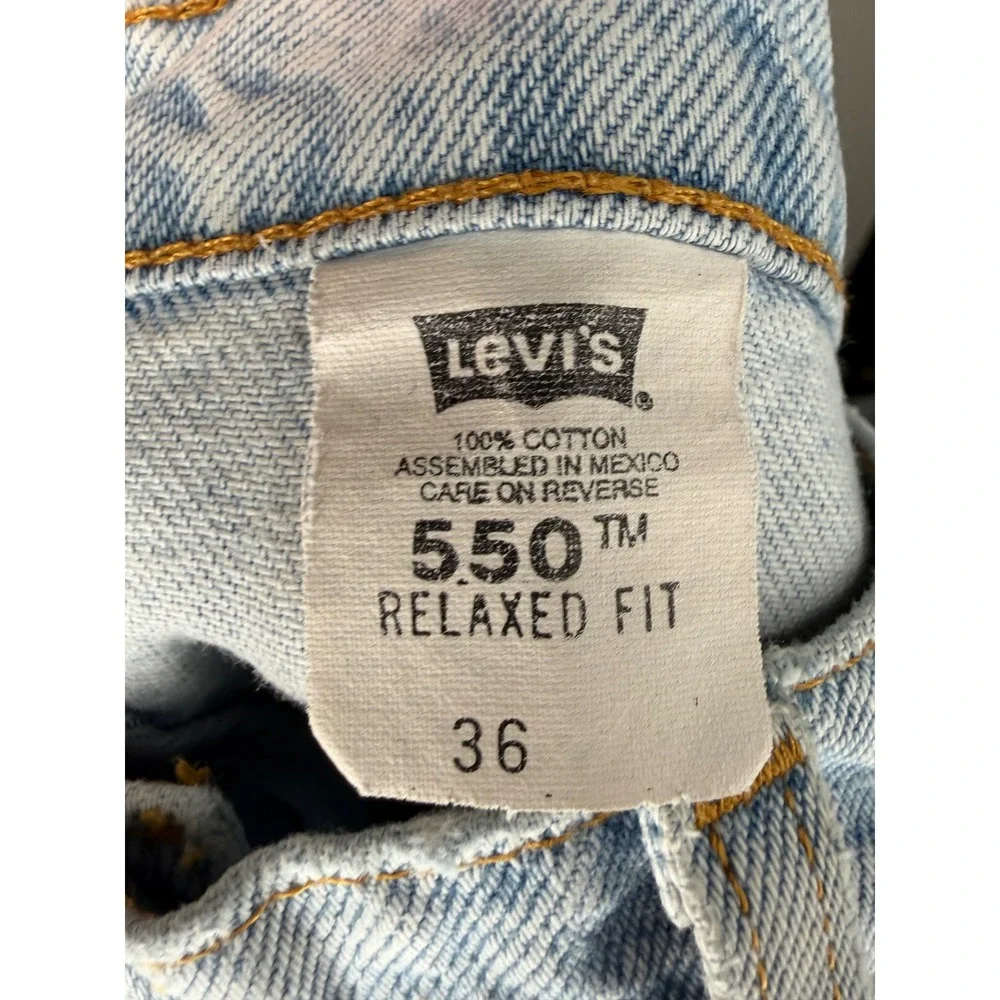 Vintage 90s Levis 550 Relaxed Fit Denim Shorts Light Wash Orange Tab Mens 36